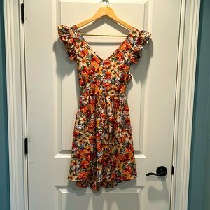 Floral summer dress. Size Small.